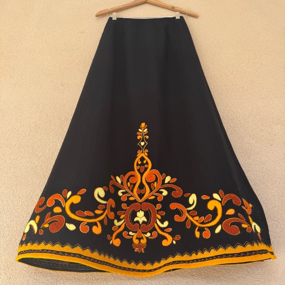 VTG H.Fabrikant One-of-Kind Embroidered Wool lined maxi skirt. Sz XS - Picture 2 of 7
